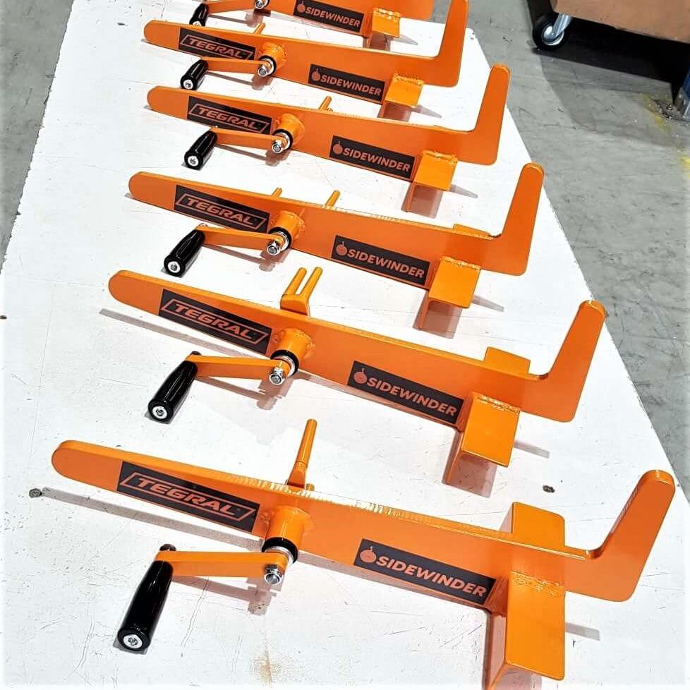 The Sidewinders are rolling out the door.