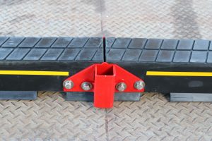 Centre Mounted Pole Holder